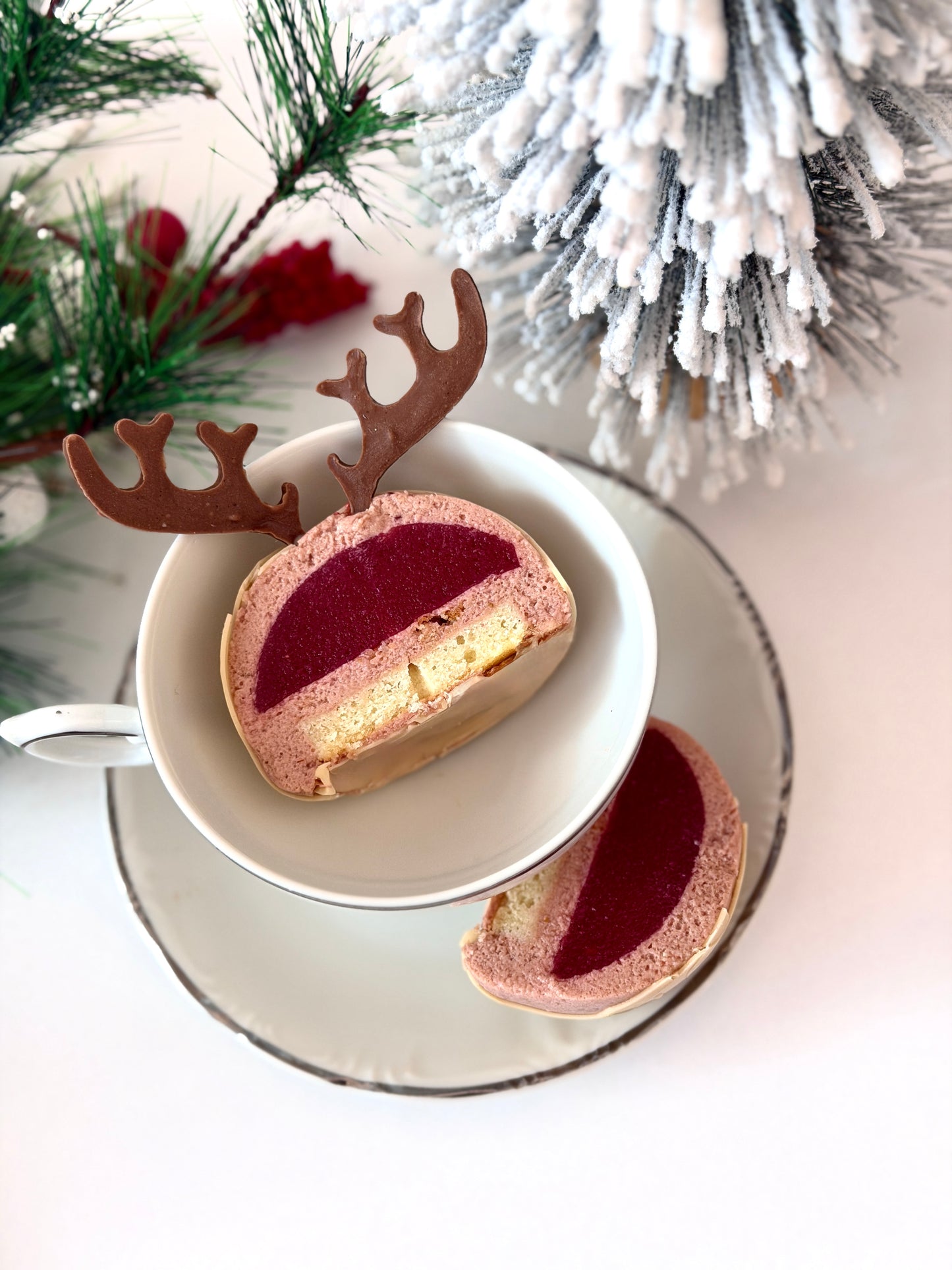 *Set of 3 Christmas Mousse Desserts – Holiday Dessert Trio Gift Box